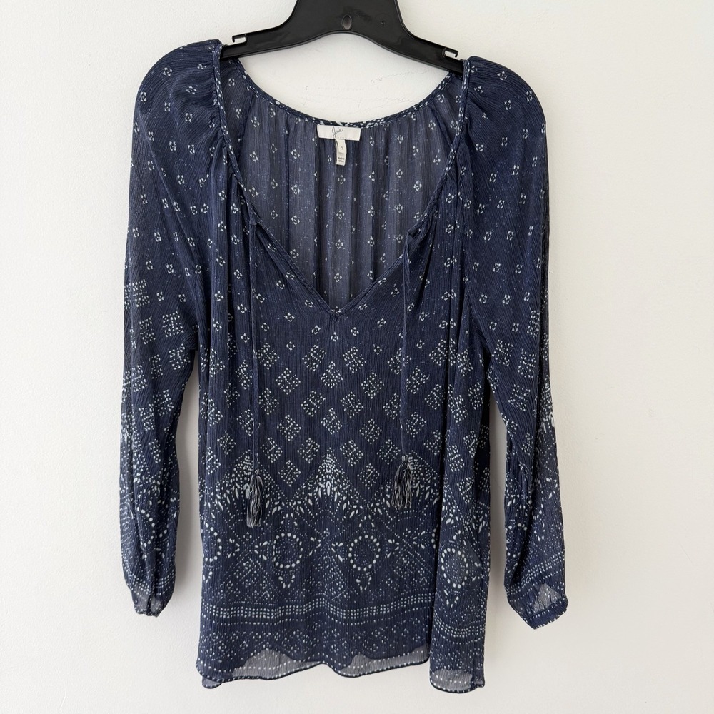 Joie Silk Blouse‎ Size S Blue White Bohemian Batik Print Crinkle Sheer V-Neck